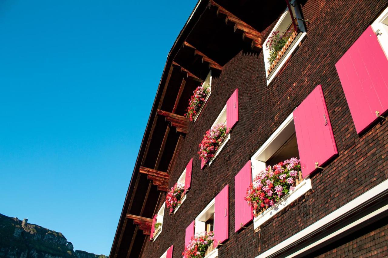 Berggasthaus Gitschenen Hotel Isenthal Kültér fotó